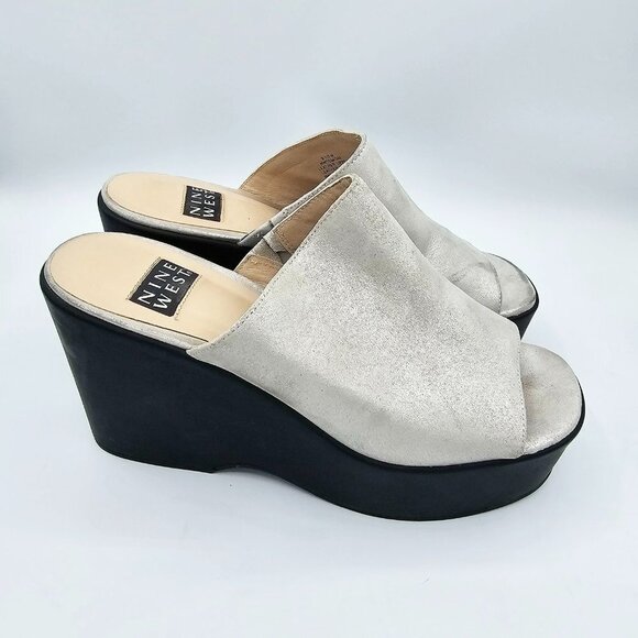 Nine West Silver Metallic Suede Platform Wedges Y2K - Picture 1 of 7
